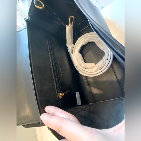 NWOT Charles & Keith black satchel bag, BRAND NEW - Picture 4 of 6